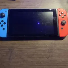 Nintendo Switch 本体 青/赤