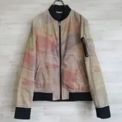 GUESS ゲス メンズ柄ブルゾン Mサイズのサムネイル