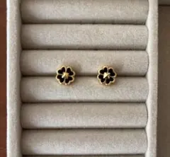 お値下げ★kate spade クローバースタッズピアス ブラック