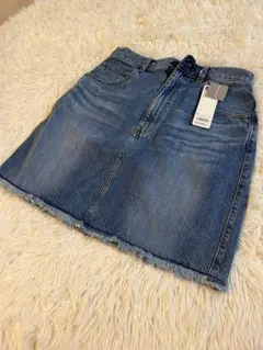 【新品】GU デニムカットオフミニスカートのサムネイル