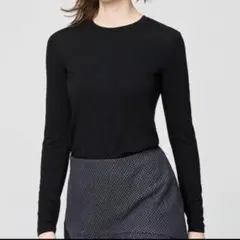 ユニクロ 極暖ヒートテック カシミヤブレンド クルーネックT ①