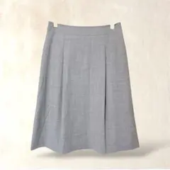 セオリーリュクス　タックフレアスカート　38／M　ライトグレー　バックジップ　夏のサムネイル