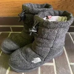 Item thumbnail for item 76a48149-63de-46e3-b3b4-f9ac4996509c