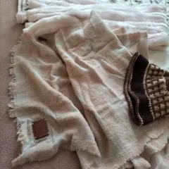 COACH 大判ベージュストール チェック、ピンクのストール、毛糸帽子セット。