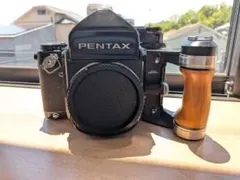 PENTAX 67 TTL 木製グリップ付き 無電化改造機のサムネイル