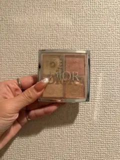 Dior 디올 하이라이트 팔레트 004