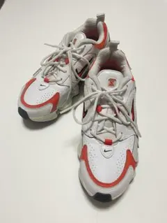 NIKE SHOX TL NOVAホワイト/オレンジ スニーカー　22.5