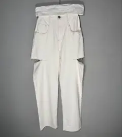 m*e様 【中古美品】マルジェラ スラッシュデニム 40 ホワイト カットアウト m*e様 【中古美品】マルジェラ スラッシュデニム 40 ホワイト