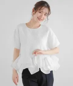 美品】Fit moreカーブフリルジャガードトップス - メルカリ
