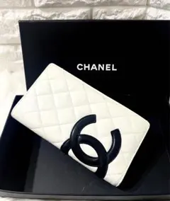 【美品 レア品】人気商品☆シャネル カンボンライン レザー 長財布 ホワイト