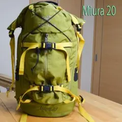 Item thumbnail for item aa072847-979b-4f68-921b-7283c644c2b7