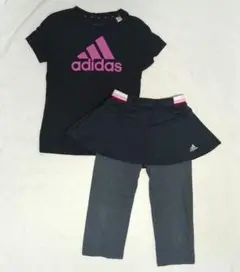 adidas☆Tシャツ＆スカッツセット150☆黒/ピンク