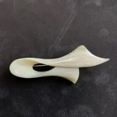 レトロブローチ　樹脂製