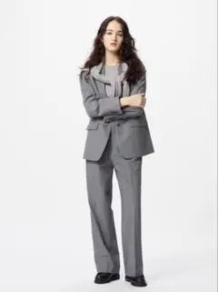 《新品未使用》UNIQLO タックワイドパンツ　オリーブ Mサイズ　【裾直し有】