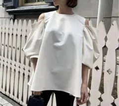 2026年最新】HEVE カットオフショルダーの人気アイテム - メルカリ