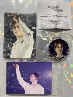 SEVENTEEN EXHIBITION キーリング　トレカ　バーノン