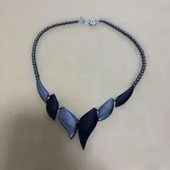 Item thumbnail for item 07fab466-b371-40fc-b9dd-2120085b3647