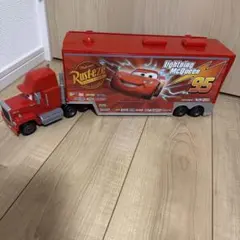 カーズ トミカ たくさんのせよう！ 大きなマックトレーラー