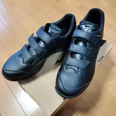 トレーニングシューズ　クッションレボダイアトレーナー