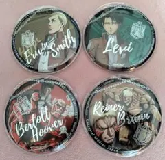 進撃の巨人　缶バッジ　４個セット