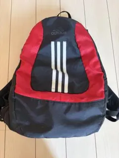 adidas バックパック 黒赤 3本ストライプ