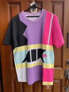 Mサイズ　ナイキエアカラーブロックTシャツ　ビビット　半袖