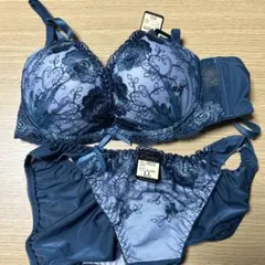 Item thumbnail for item 191bda35-854e-41f6-8bb6-8dad05918cd7