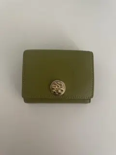 CHARLES & KEITH 三つ折り財布のサムネイル