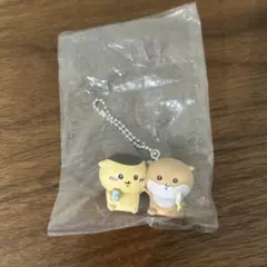 ちいかわ×水族館　フィギュアマスコット　くりまんじゅう×カワウソ