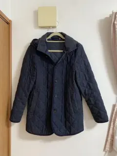 ネイビー キルティングジャケット フード付き