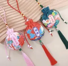 ラベンダー香り花柄巾着袋セット（赤・緑・黄．ピンク・紫）3個セット