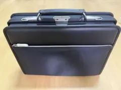 極美品】Lenovo ThinkPad エグゼクティブ レザー ケース（本革) - メルカリ