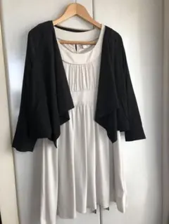 美品＊ワンピースM アイボリー　ギャザーがきれいなワンピースM 結婚式・二次会