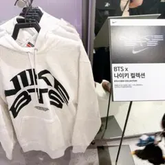 BTS NIKE ARIRANG コラボ フーディ Sサイズ 韓国限定のサムネイル