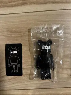 Q ベアブリック シリーズ36 GOD SELECTION XXX　黒100% Medicom Bearbrick Series 36 Secret Chase God Selection XXX
