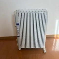 デロンギ　オイルヒーター 　温度調節ダイヤル付きのサムネイル