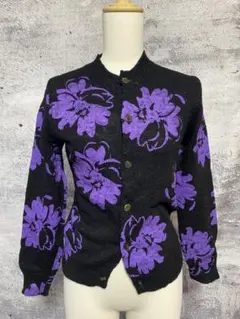 2025年最新】ギャルソン フラワー トップスの人気アイテム - メルカリ