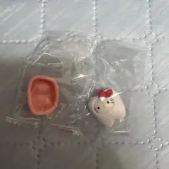 サンリオキャラクターズ　みんなでなっちゃお！歯　　ハローキティ