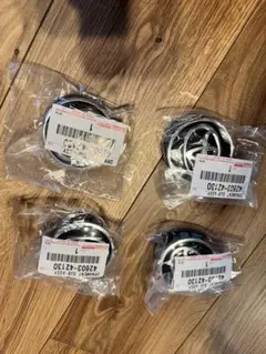 新品未使用】トヨタ純正クラウン センターキャップ 42603-30690 4個