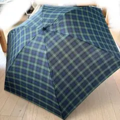 新品　グリーンチェック折りたたみ傘　雨専用