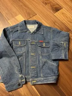 Item thumbnail for item 50124b36-4c32-441c-80ba-b13aa3632185