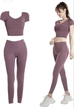 ピラティス　ヨガウェア 上下セット 半袖トップスとレギンス　ピンク　Sサイズ
