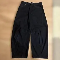 GU バレルレッグジーンズ
