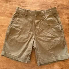 H&M カーキ ショートパンツ サイドポケット付き
