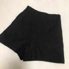 黒 ショートパンツ
