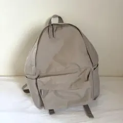 無印良品　撥水リュックサック　グレージュのサムネイル
