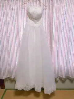 ウェディングドレス ＋　トレーン　＋　パニエ