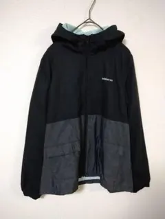 アディダス　ナイロンジャケット　メンズS　バイカラー　切替素材　黒　グレー