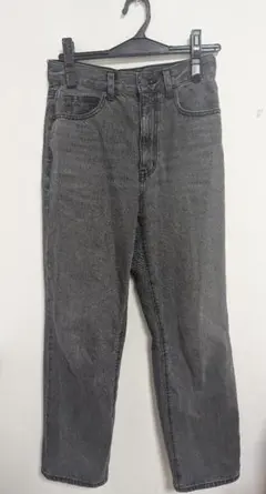 [着画あり] GUグレー ストレートデニム ハイウエスト