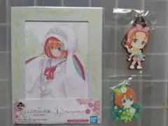五等分の花嫁　四葉　フレームスタンド & ストラップ セット